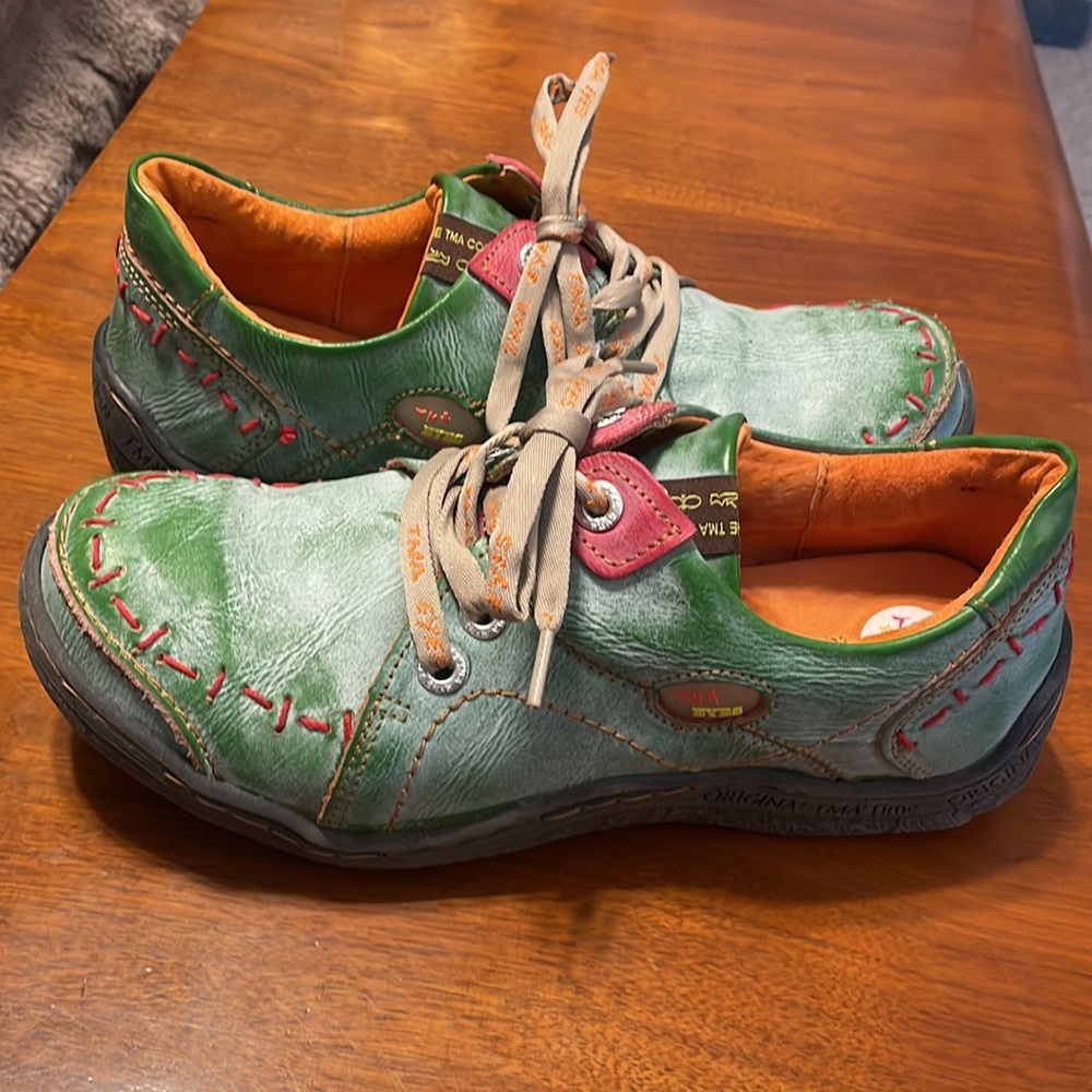 TMA leather shoes